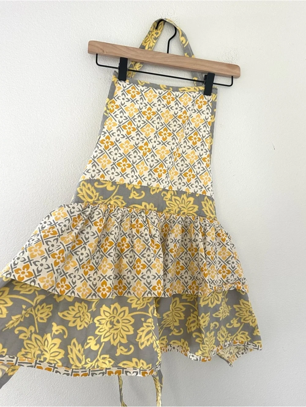 100% Cotton Yellow Grey Floral Kitchen Apron One Size Melissa Anne Designs Boho